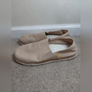 Crocs Men Size 11 Casual Tan Slip-On Shoes Loafer